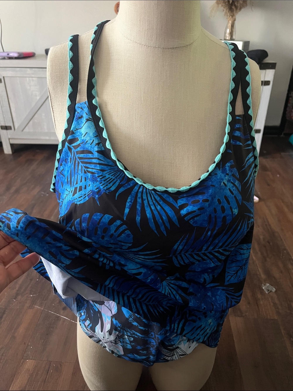XL. 😘Blue Tropical Print Women’s Tankini Swim Top - Unbranded